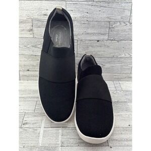 Clarks Collection Shoes Womens Size 9.5 Slip‎ On Comfort Cushion Heel Sneakers